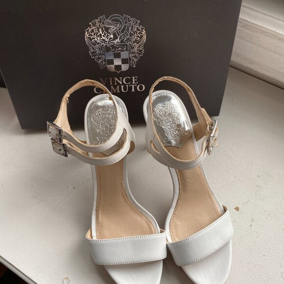 Vince Camuto White High Heel Sandals Size 7.5 - Picture 2 of 10